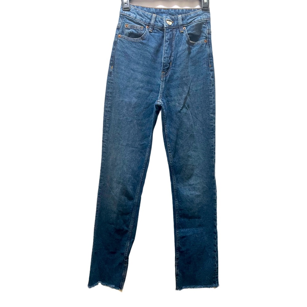 HIGH WAISTED TAPERED STRAIGHT LEG HEMMED DENIM